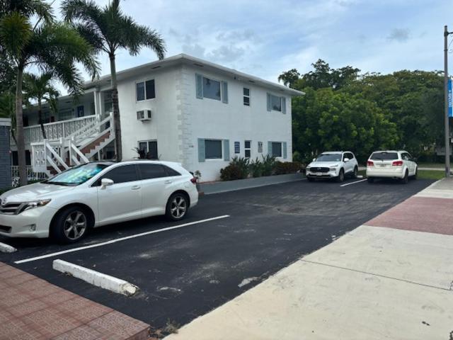May-Dee Suites In Florida Hollywood Bagian luar foto
