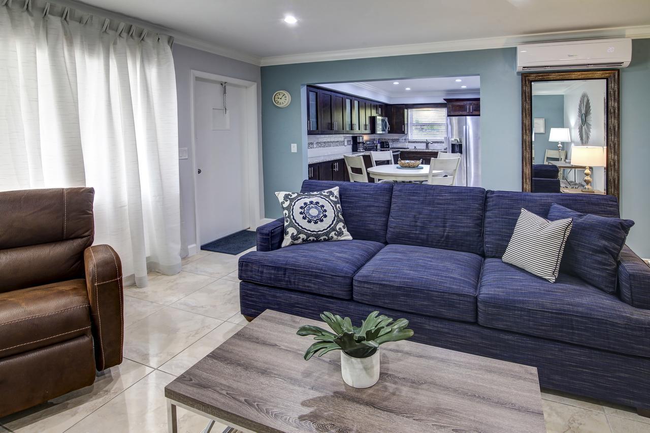 May-Dee Suites In Florida Hollywood Bagian luar foto