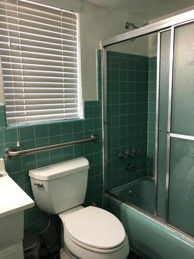 May-Dee Suites In Florida Hollywood Bagian luar foto
